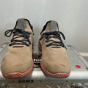 Pharrell Human race tennis shoes